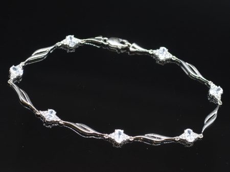 9CT White Gold Cubic Zirconia Bracelet Supply