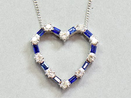 18ct White Gold Sapphire & Diamond Heart-Shaped Pendant & Chain (0.93ct) For Sale