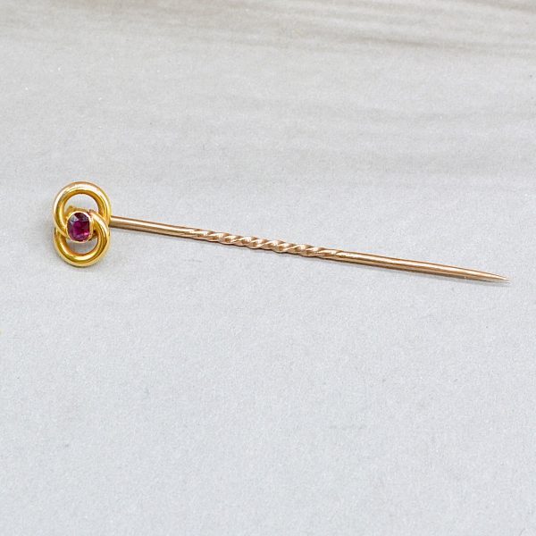 Antique No Heat Ruby Infinity Eternity Knot Stick Pin Lapel Pin Tie Pin Boxed Fashion